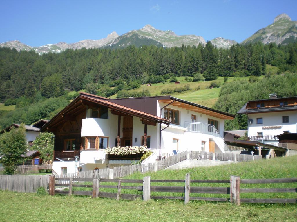 Haus Mattle Pettneu am Arlberg Quarto foto